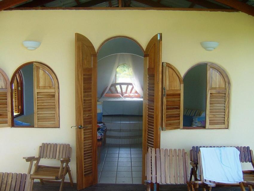Lagunavista Villas Carate Exterior photo